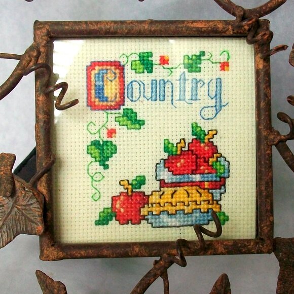 Country Apple Pie Cross Stitch Sampler Rustic Leaf Metal Easel Frame 6.25"x6.25" - Picture 4 of 5